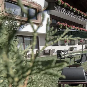 Garni Rustica Hotel